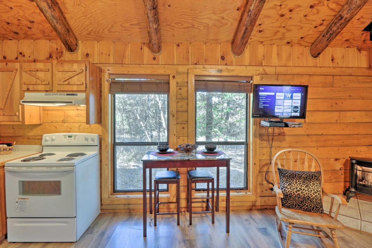 Broken Bow Cabin With Hot Tub And Bbq - 4 Mi To Lake! Stephens Gap Exteriör bild