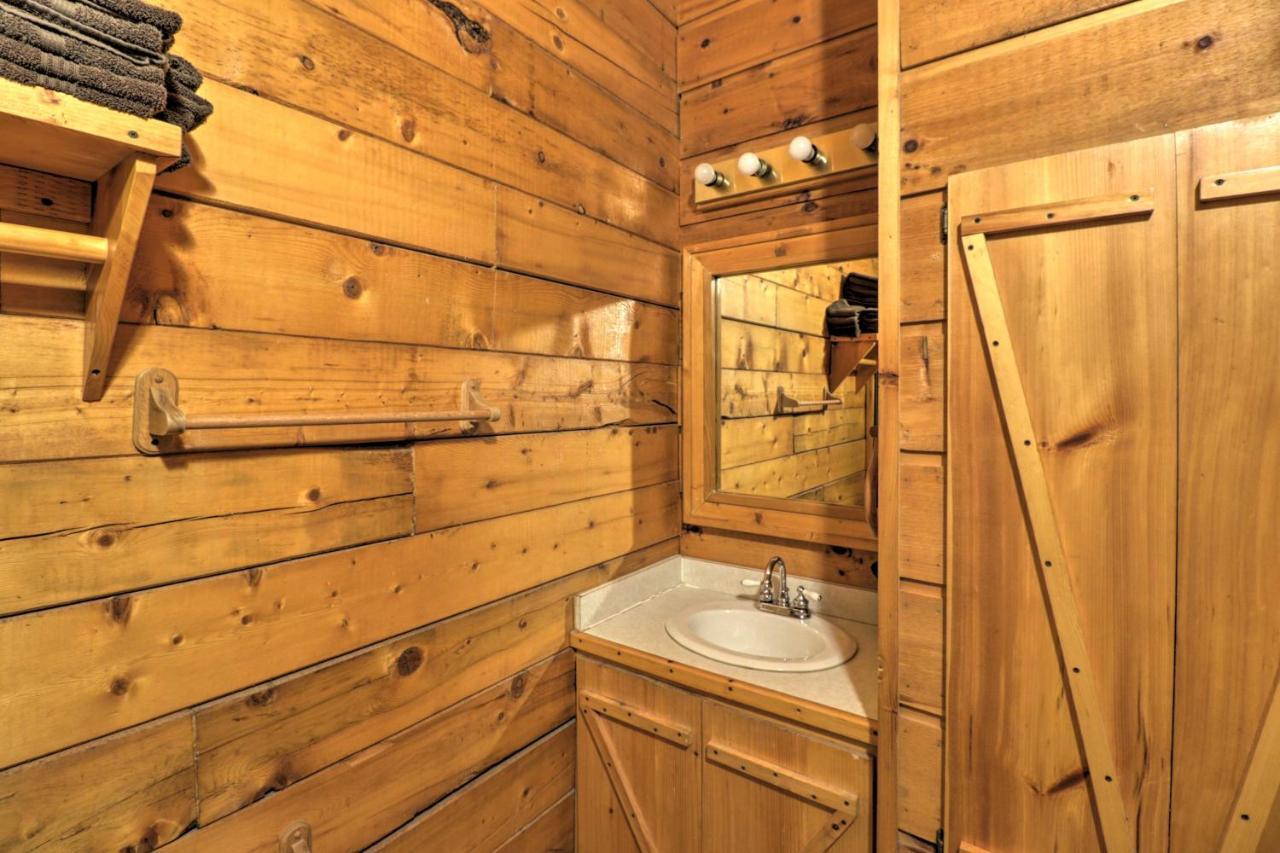 Broken Bow Cabin With Hot Tub And Bbq - 4 Mi To Lake! Stephens Gap Exteriör bild